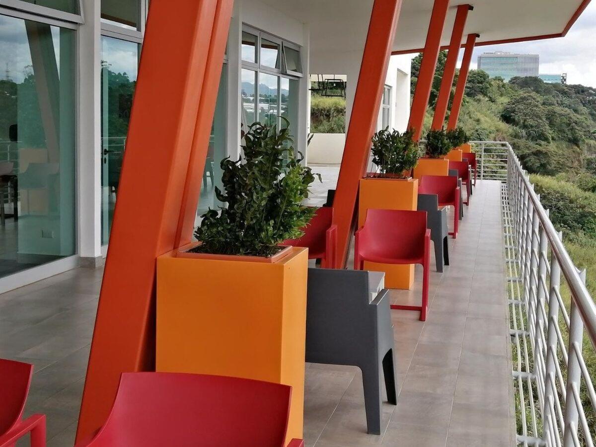 Boho Chic, Apart- Condo Cerca De Sjo Intl Airport هيريديا المظهر الخارجي الصورة