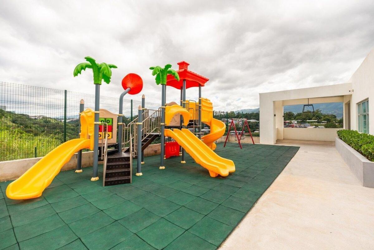 Boho Chic, Apart- Condo Cerca De Sjo Intl Airport هيريديا المظهر الخارجي الصورة