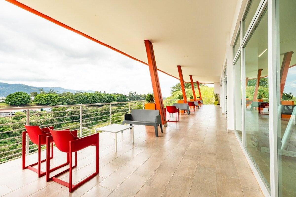 Boho Chic, Apart- Condo Cerca De Sjo Intl Airport هيريديا المظهر الخارجي الصورة